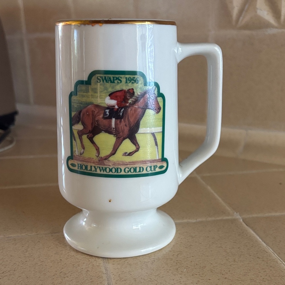 Vintage Hollywood Gold Cup White Mug